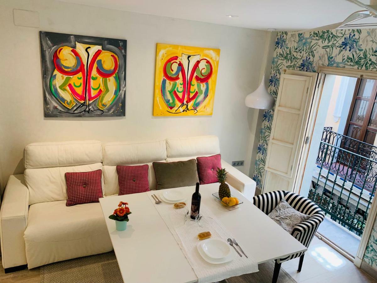 Cathedral Studio, Luxury Studio In Cathedral Area, Parking Optional Sevilla Bagian luar foto