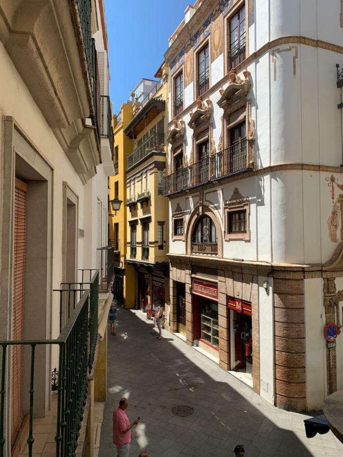 Cathedral Studio, Luxury Studio In Cathedral Area, Parking Optional Sevilla Bagian luar foto