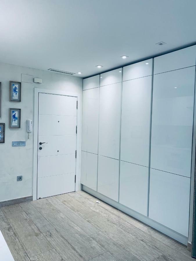 Cathedral Studio, Luxury Studio In Cathedral Area, Parking Optional Sevilla Bagian luar foto