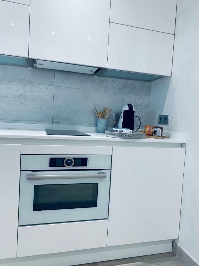 Cathedral Studio, Luxury Studio In Cathedral Area, Parking Optional Sevilla Bagian luar foto