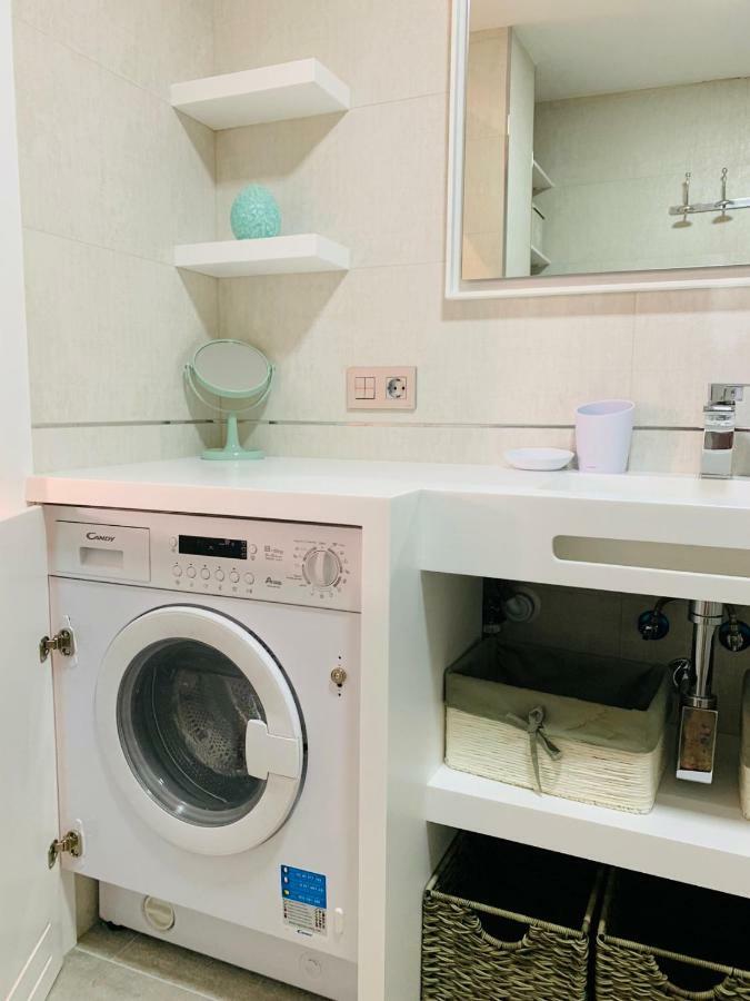 Cathedral Studio, Luxury Studio In Cathedral Area, Parking Optional Sevilla Bagian luar foto